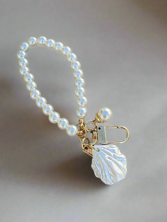 Pearl with Shell Charm Keychain